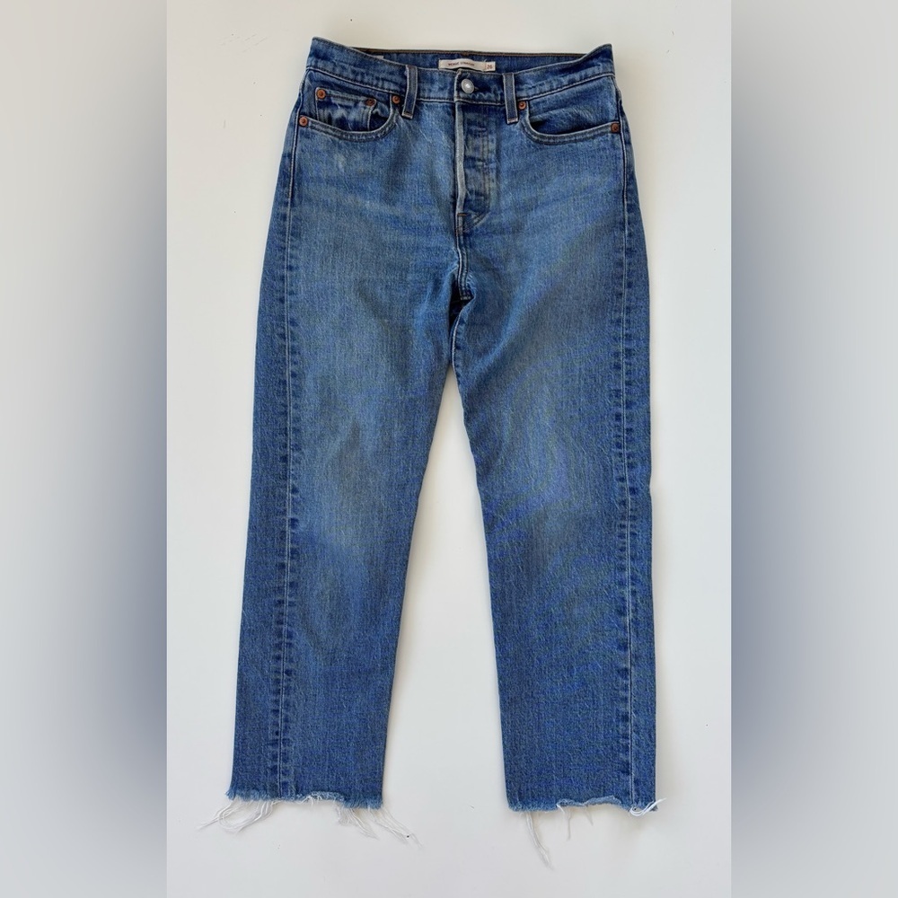 Levi's Women's Wedgie Straight Ankle Jeans Medium Wash Straight Leg  Size 26